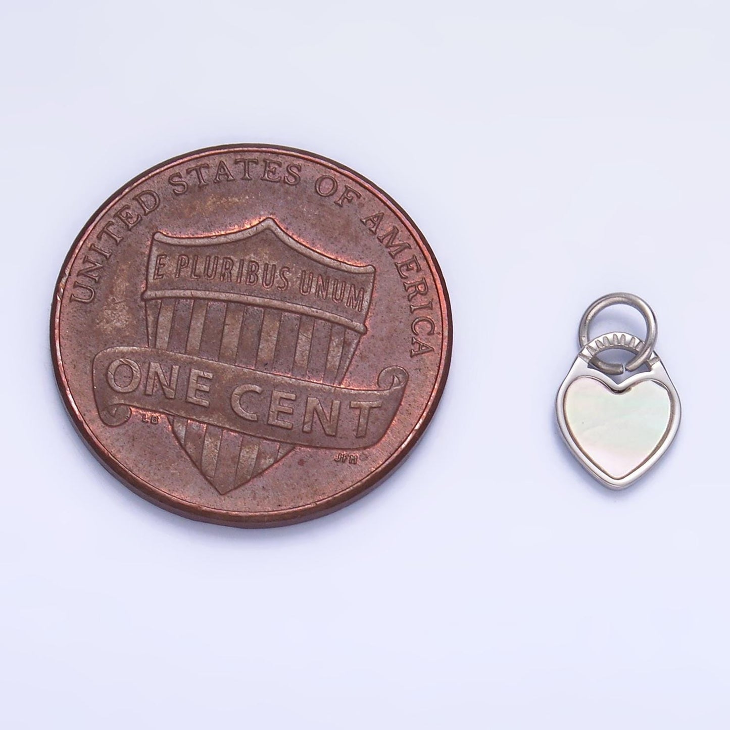 PVD Gold Plating Stainless Steel Heart Charm Shell Pearl Love Charm | P644