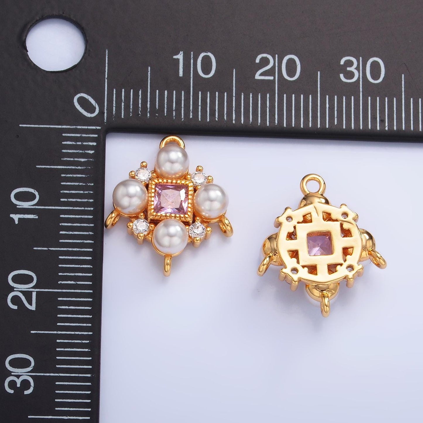 24k Gold filled Pearl Charm with Closed Link for DIY Jewelry Supply | Y001