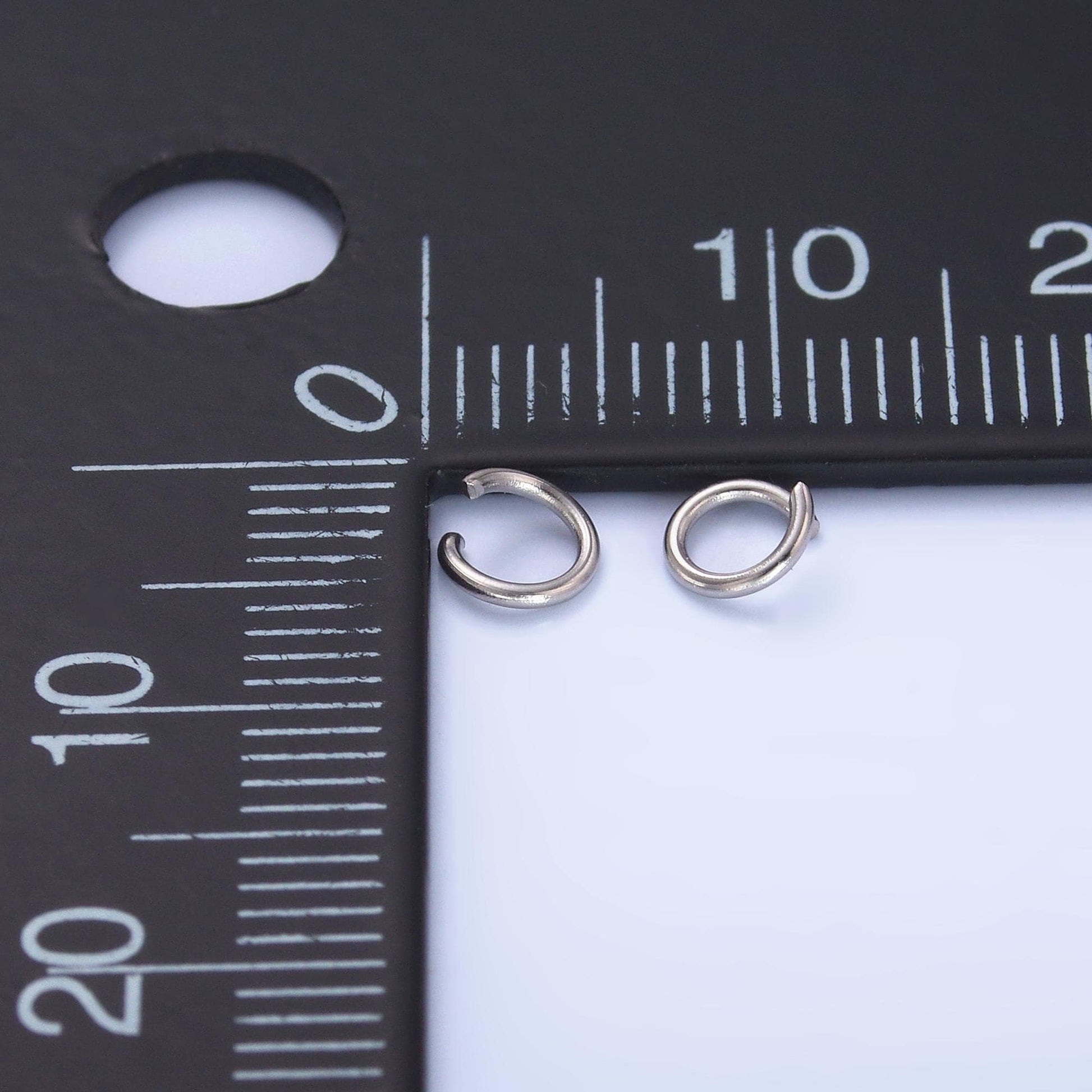 Stainless Steel 4.5mm x 0.7mm jump ring pack jewelry making findings supply in silver tone 22mm gauge ring | Z1013