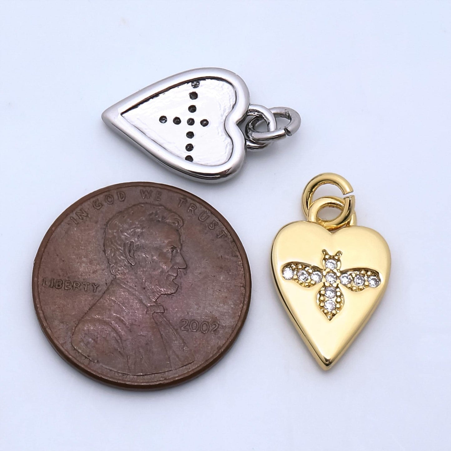 Dainty Bee Heart Charm Bumblee Bee Heart dangle charm for necklace bracelet earring Supply, 274