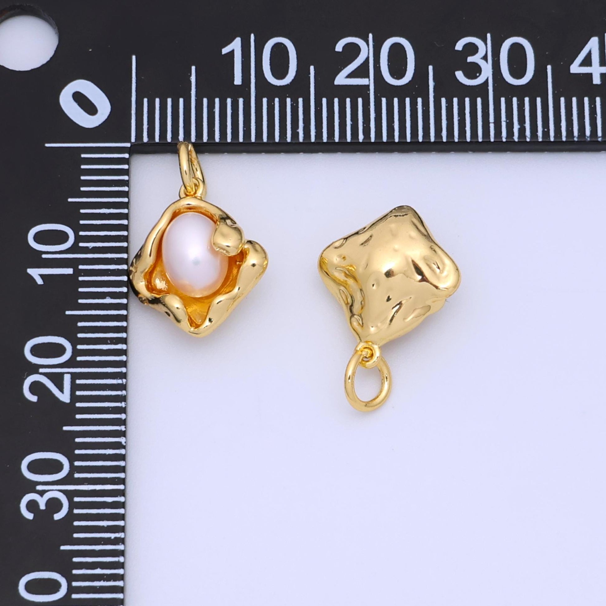 Shell Pearl Molten Oval Pearl Charm in 24k Gold Filled Pendant for Geometric Charm Bracelet Necklace Minimalist Jewelry N-028