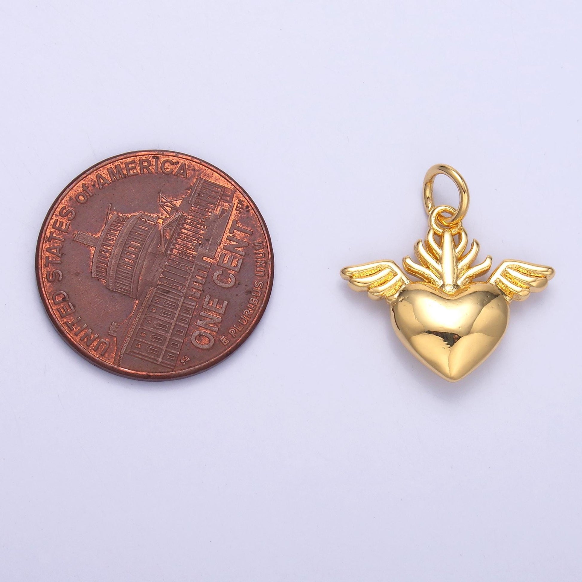 Mini Gold sacred heart charms 24k gold filled flame heart pendant religious charm bracelet necklace for diy jewelry making supply N008