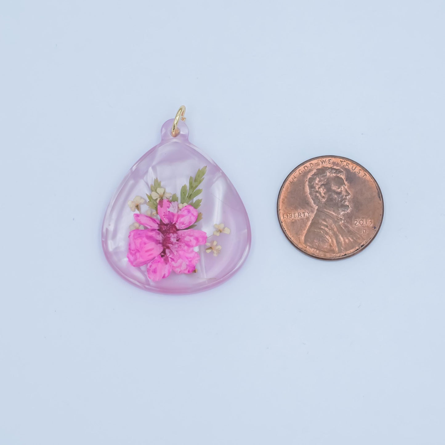 Handmade Pink Dianthus Flower Charm in Resin – Real Pressed Flower Jewelry Making Supply for Necklace or Earring DIY N-061
