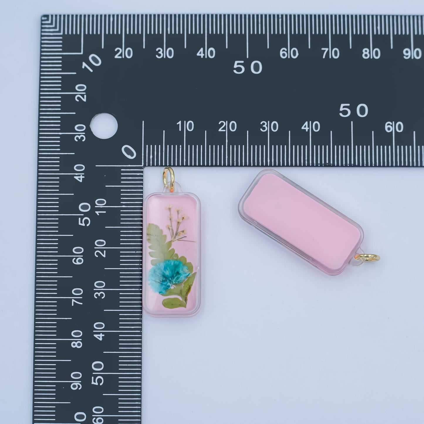 Handmade Blue Carnation Flower Charm in Resin – Real Pressed Flower Jewelry Making Supply for Necklace or Earring DIY N-064