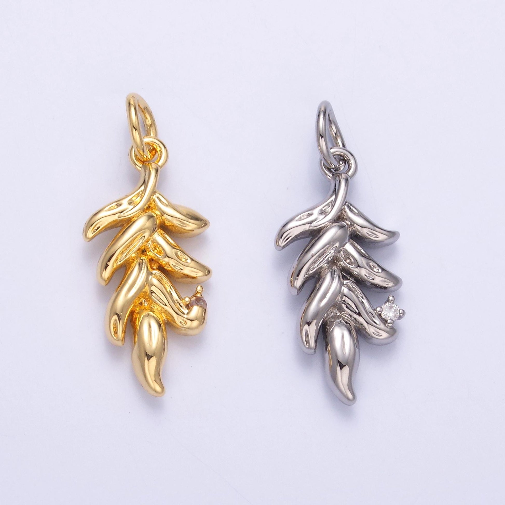 24k Gold Filled Cute Dainty Leaf Pendant, Gold Leaf Flora Charm Bracelet | n-022