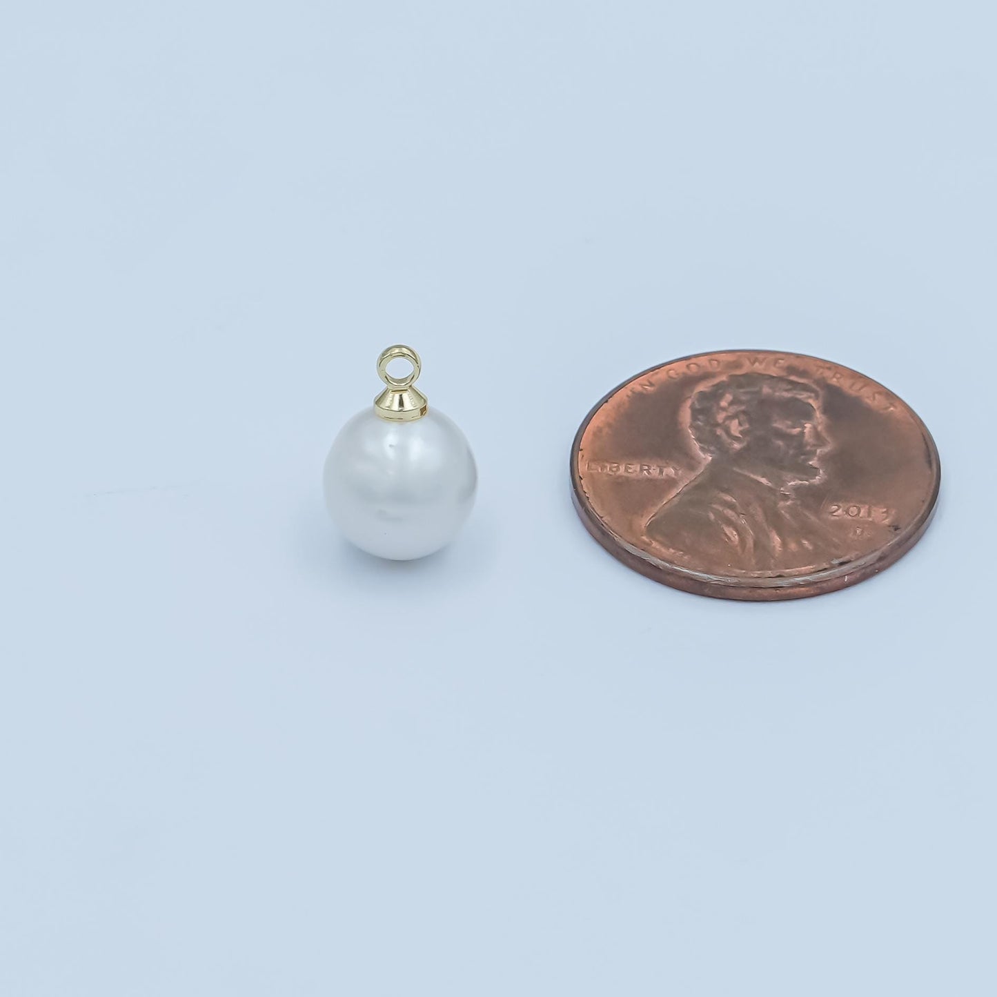 24K Gold Filled 11.5mm White Shell Pearl Button Round Charm | P1684