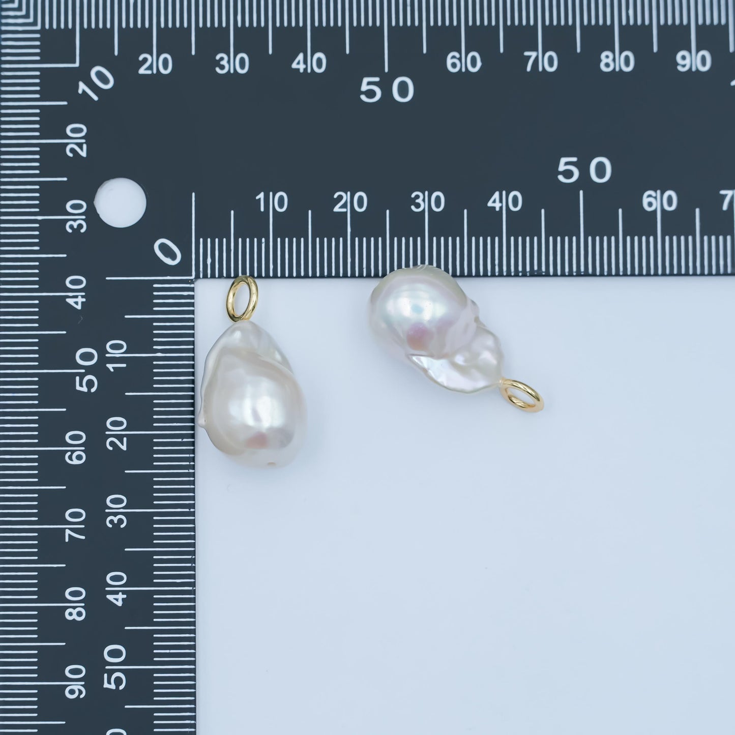 Dainty White Pearl approx. 29 x 13mm dainty baroque white round pearl pendant necklace 24k gold filled pendant P-1638