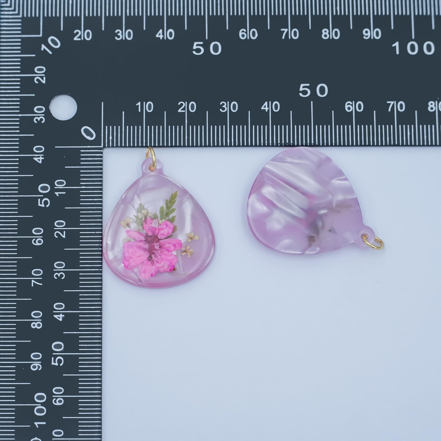 Handmade Pink Dianthus Flower Charm in Resin – Real Pressed Flower Jewelry Making Supply for Necklace or Earring DIY N-061