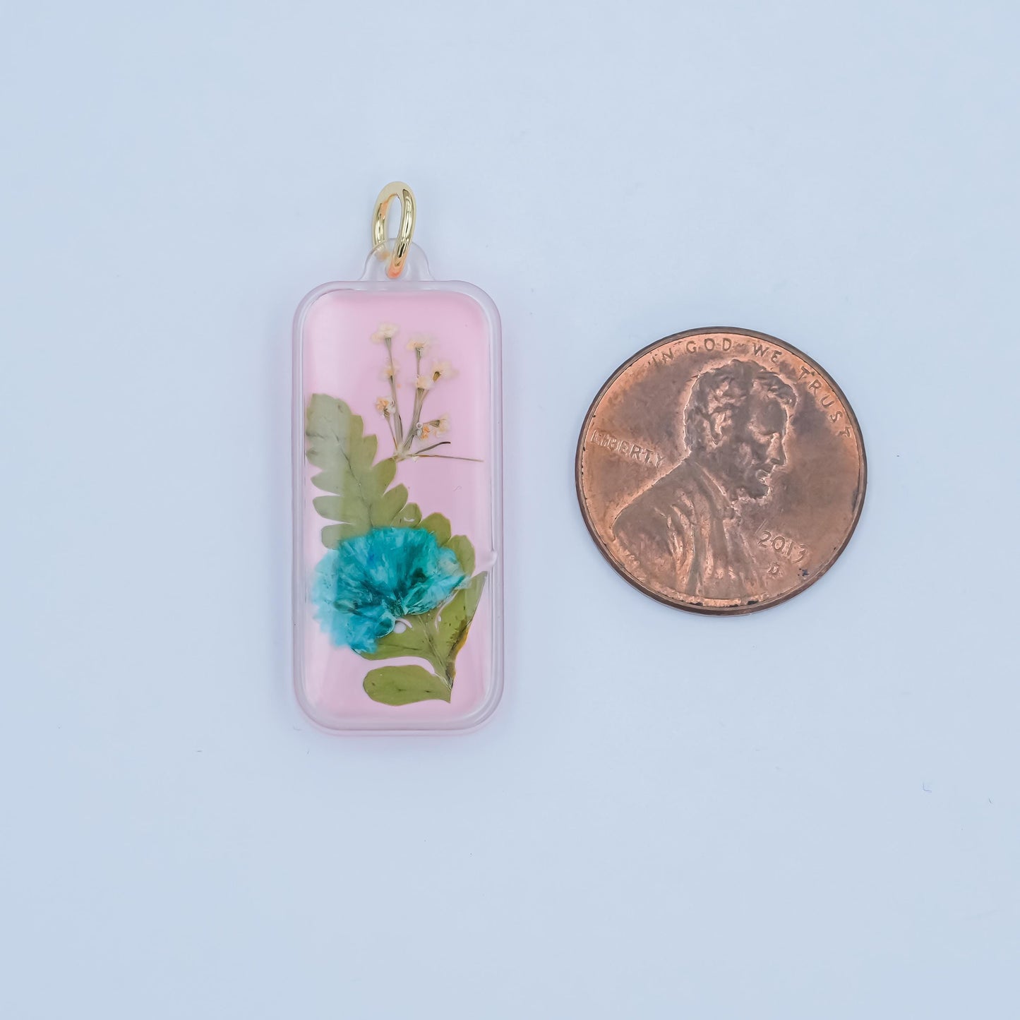 Handmade Blue Carnation Flower Charm in Resin – Real Pressed Flower Jewelry Making Supply for Necklace or Earring DIY N-064