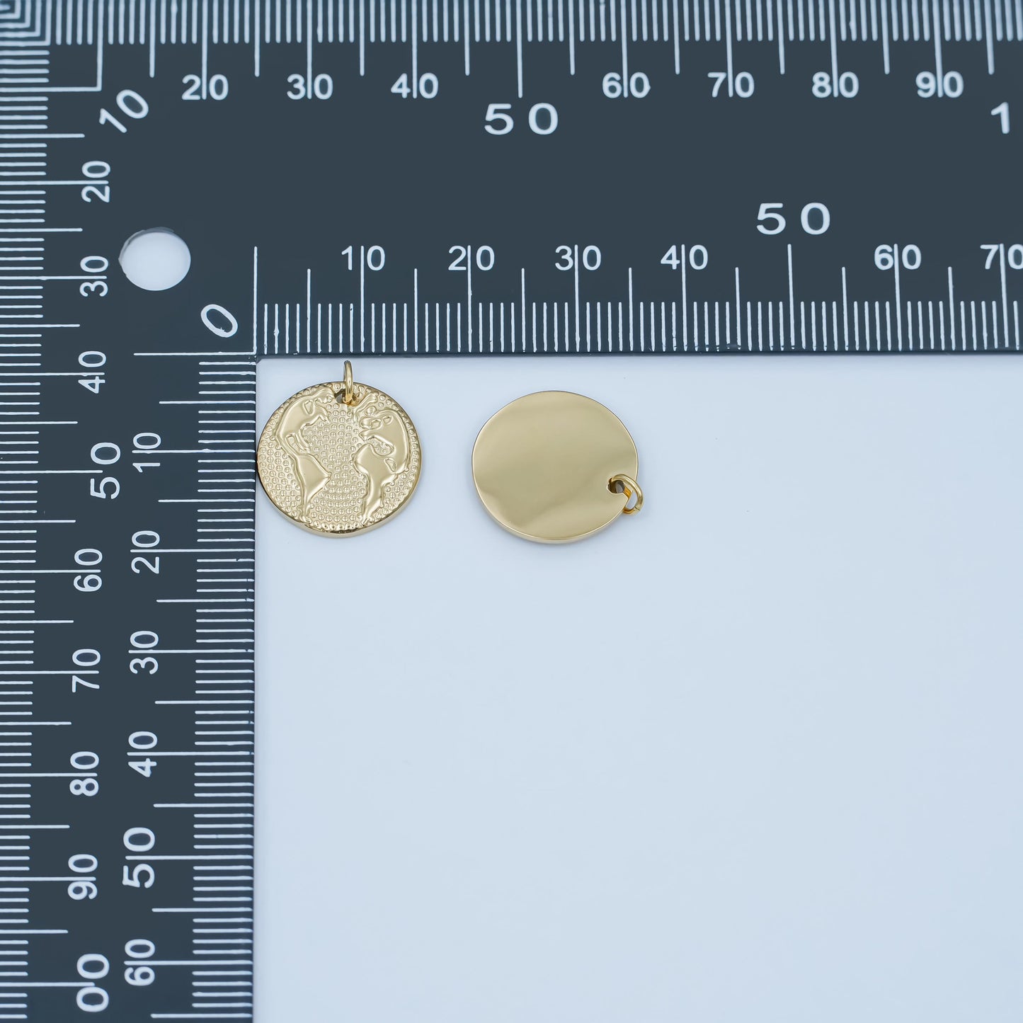 Dainty PVD Gold Stainless Steel Coin Earth charm planet of the universe pendant round map pendant world Travel Jewelry Inspired P618