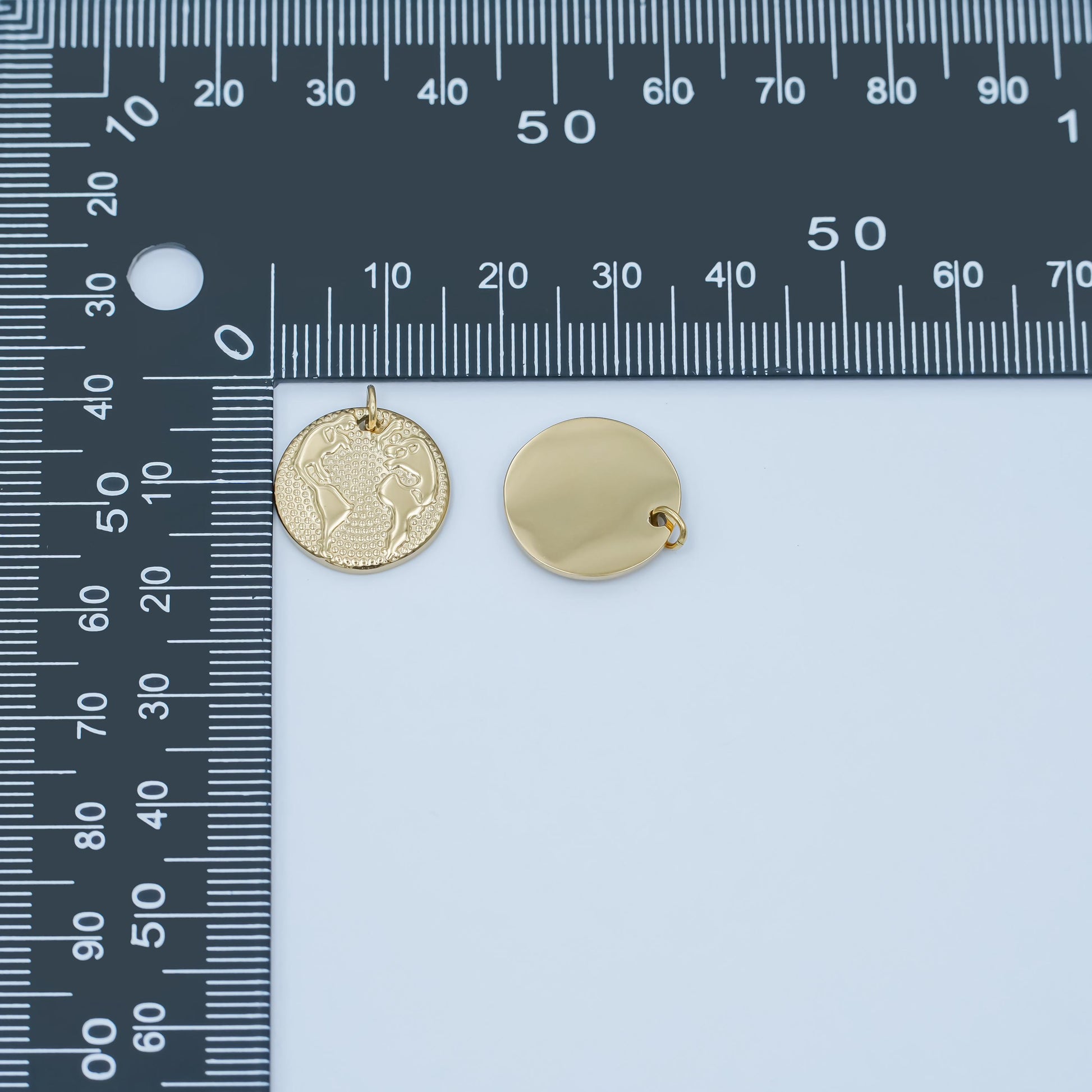 Dainty PVD Gold Stainless Steel Coin Earth charm planet of the universe pendant round map pendant world Travel Jewelry Inspired P618