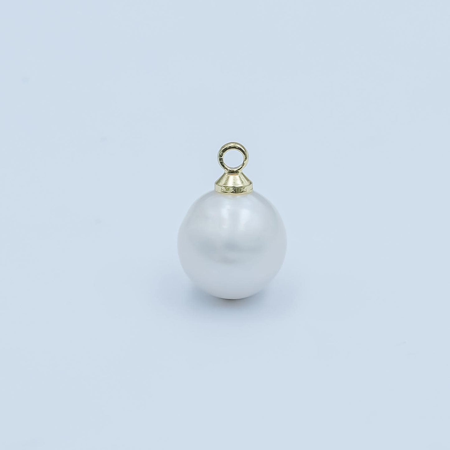 24K Gold Filled 11.5mm White Shell Pearl Button Round Charm | P1684