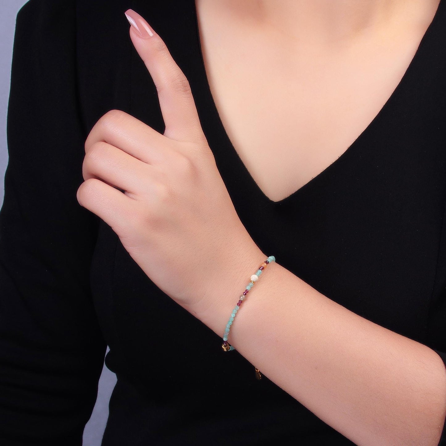 Handmade Colorful Red Blue Multifaceted Crystal Gemstone 7 Inch Bracelet | WA-3133