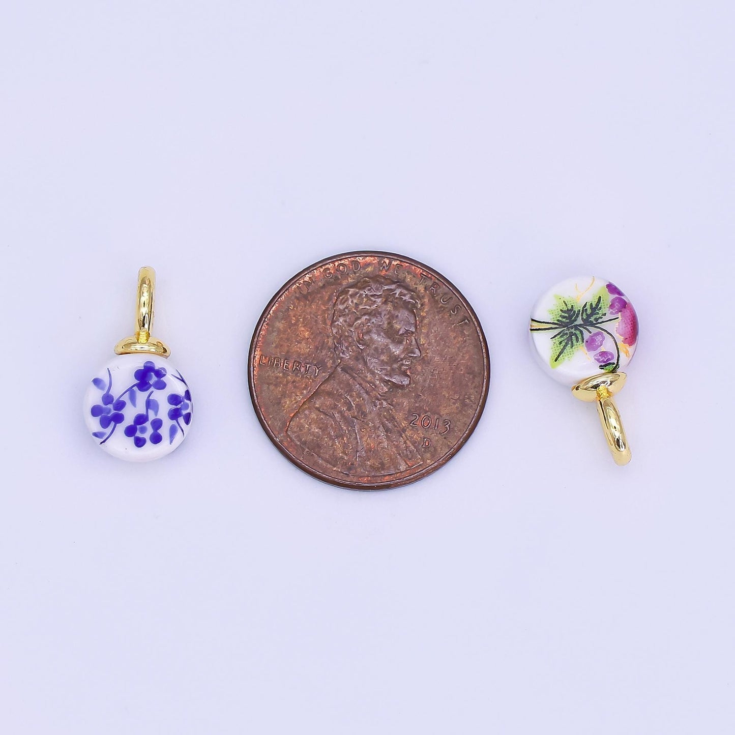 Dainty White Flower Ceramic Charm Handmade Cherry Blossom Vintage Floral Painting Charm For Necklace Bracelet Jewelry Making Supply N-131