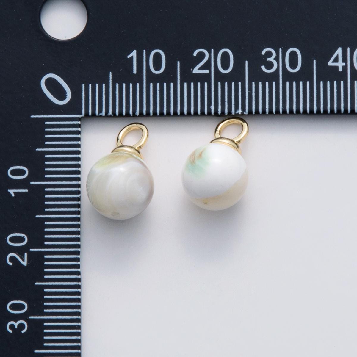Dainty shell pearl round pearl charms pendant for bracelet necklace component X-652
