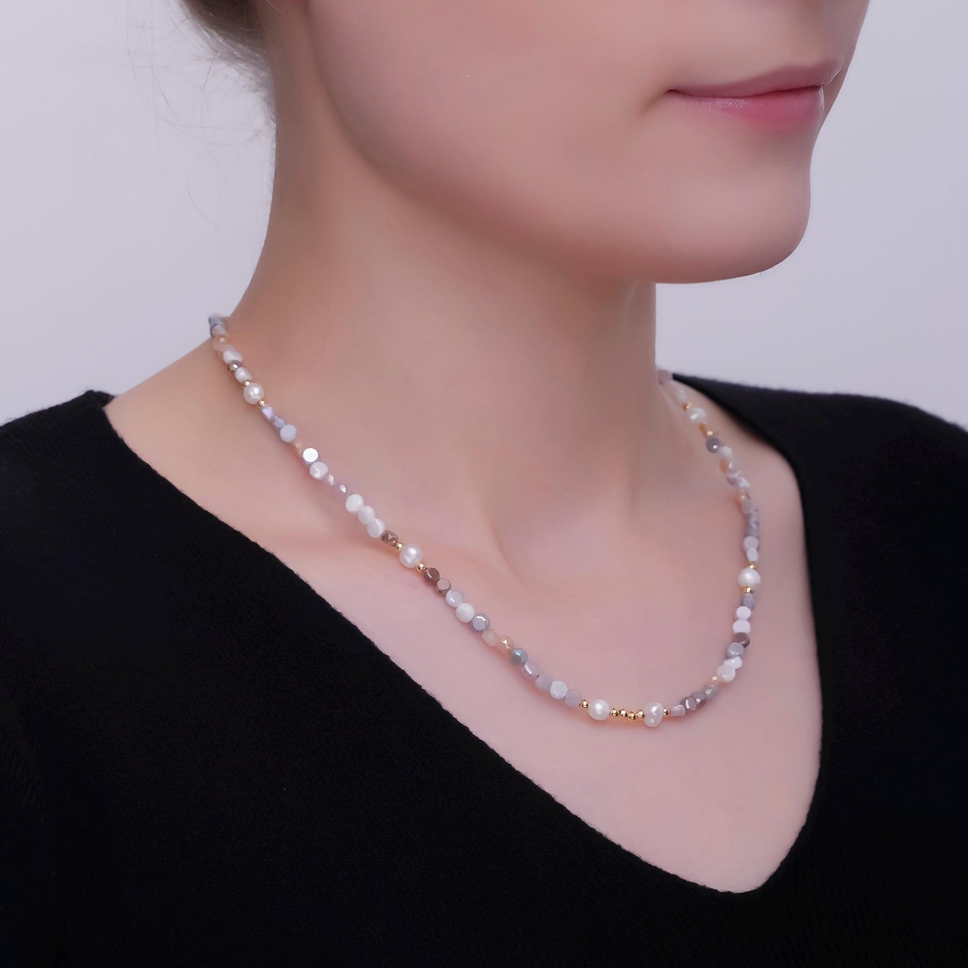 24K Gold Filled Grey Multifaceted Gemstone 17.5 Inch Necklace | WA-2974
