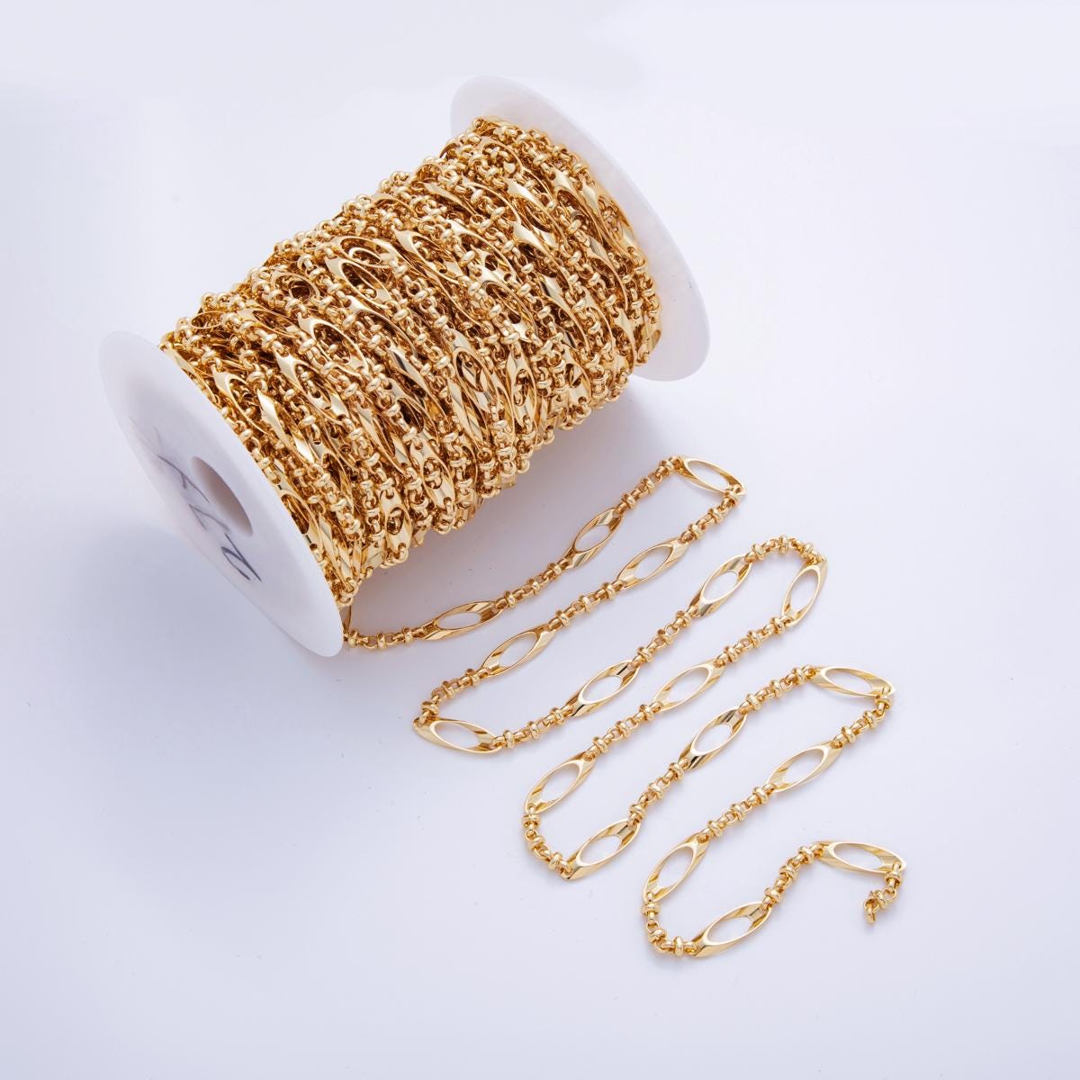16K Gold Filled 8mm Geometric Curved Oblong Figure Eight Link Unfinished Chain by Yard | Roll-1566