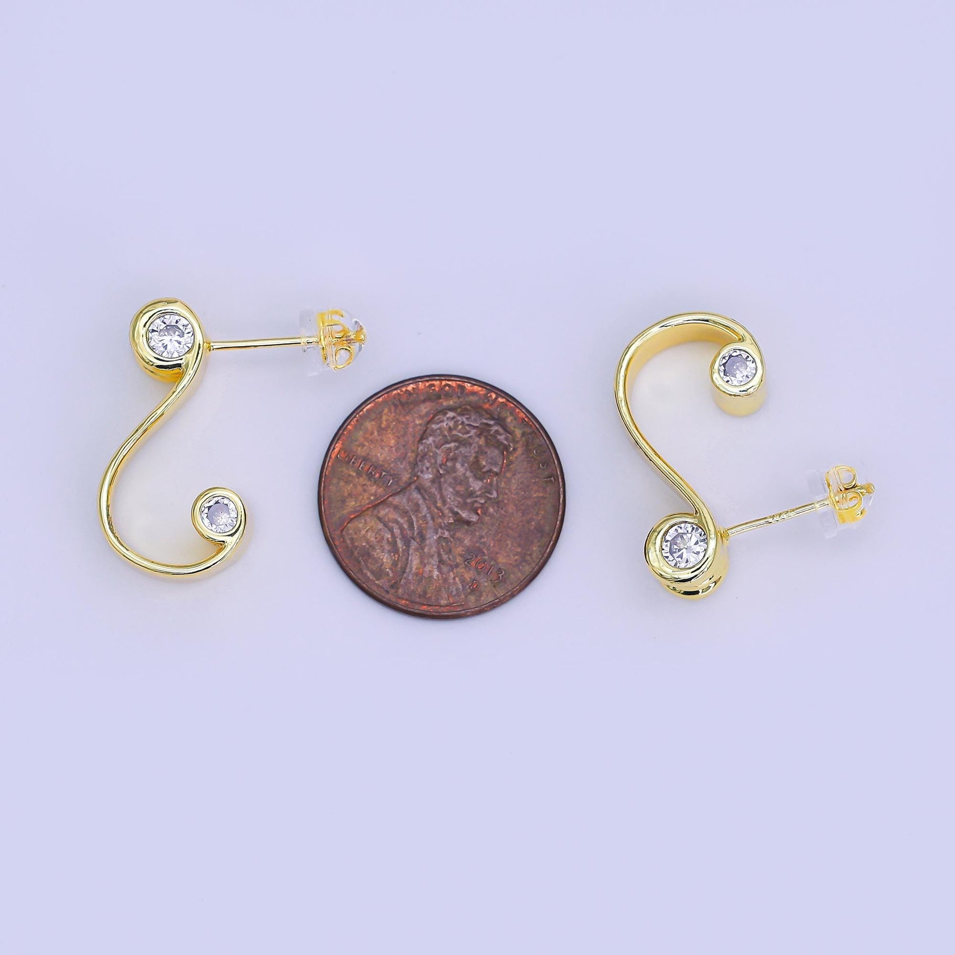 24K Gold Filled Clear CZ S-Curve Stud Earrings | AI439