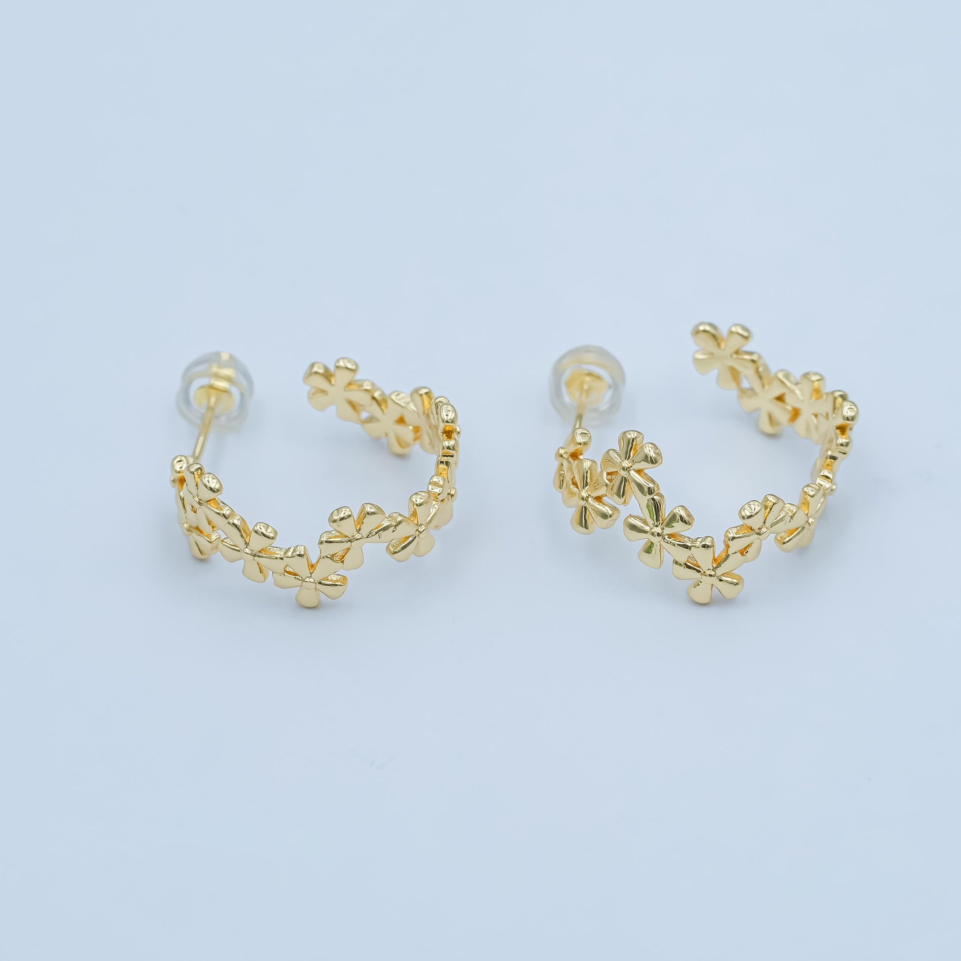 24K Gold Filled 20mm Flower C-Shaped Hoop Earrings | AI436