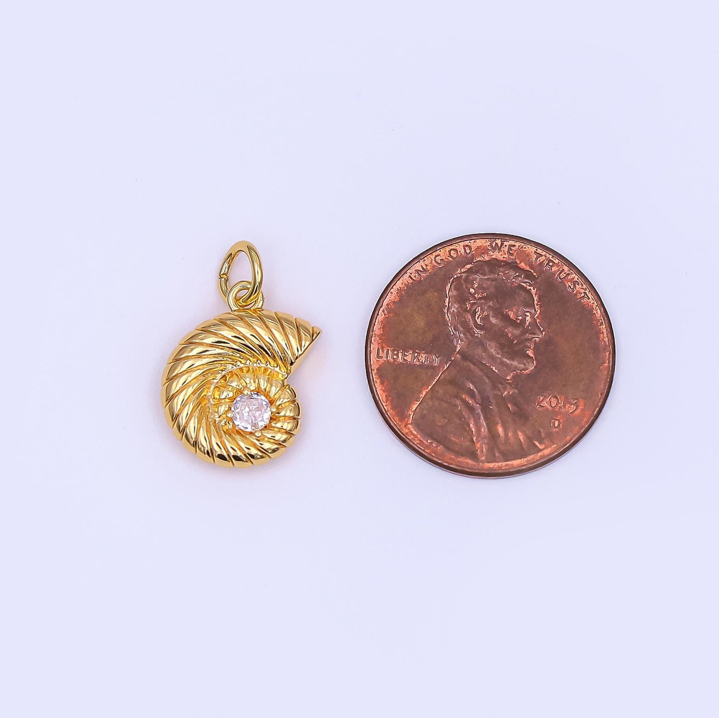 Tiny gold shell charms 24k gold filled conch shell pendant conch shell charm bracelet necklace for diy jewelry making supply N-730