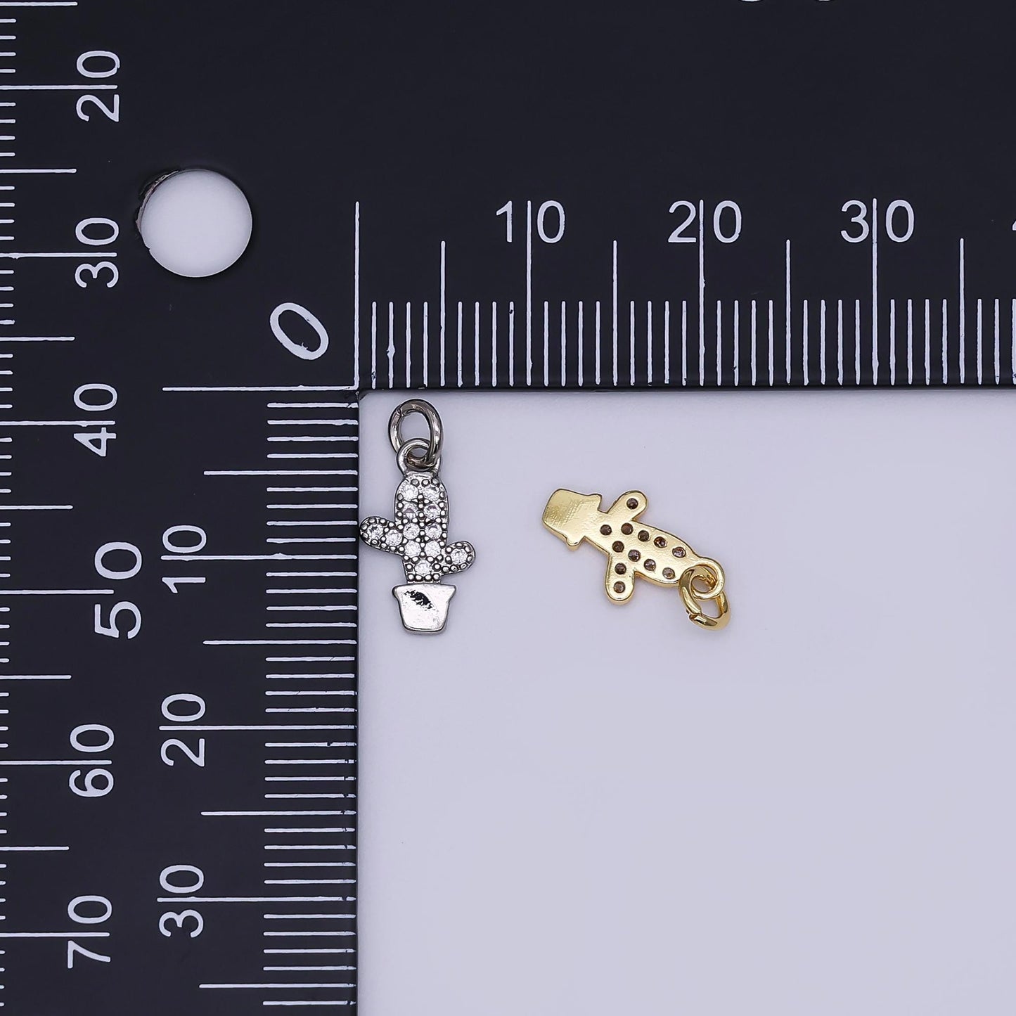 Mini green cactus charm succulents pendant gold filled charm for Kids jewelry micro pave charm necklace earring bracelet charm supply AF-483