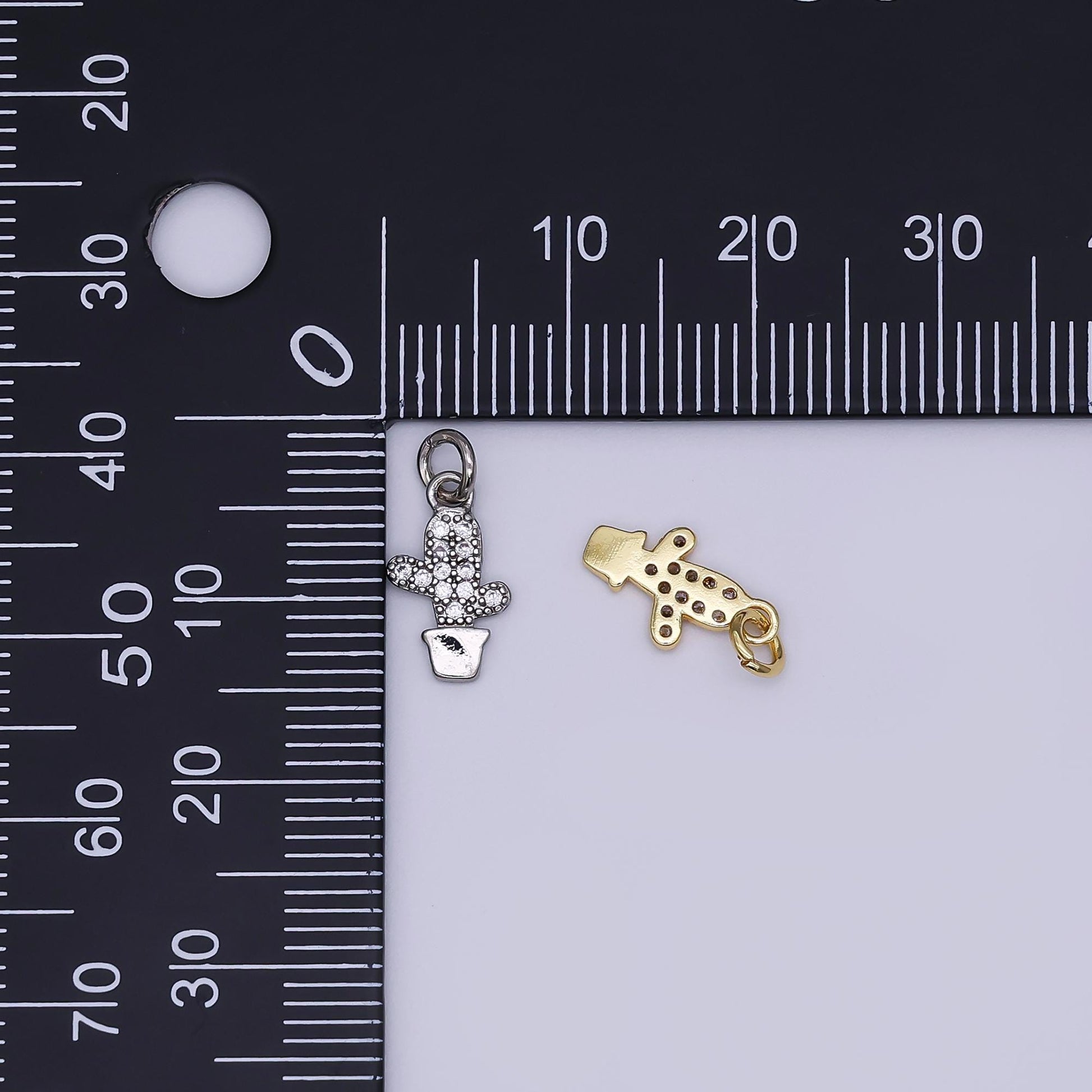 Mini green cactus charm succulents pendant gold filled charm for Kids jewelry micro pave charm necklace earring bracelet charm supply AF-483