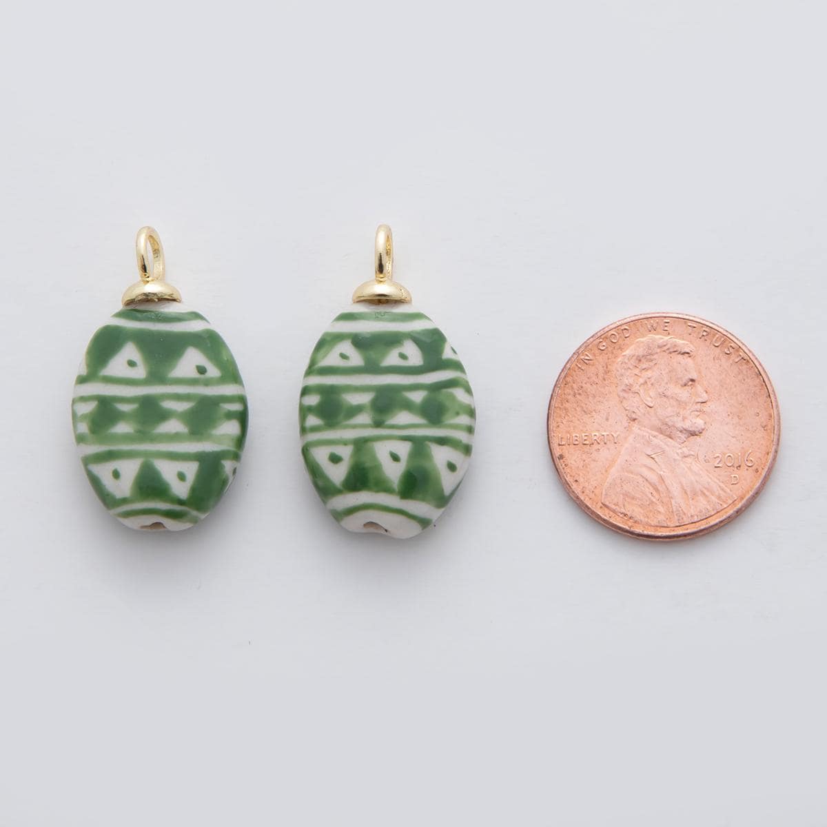 Dainty Oval Egg ceramic charm handmade Green Tribal painting ceramic porcelain vintage charm for necklace bracelet jewelry making X637