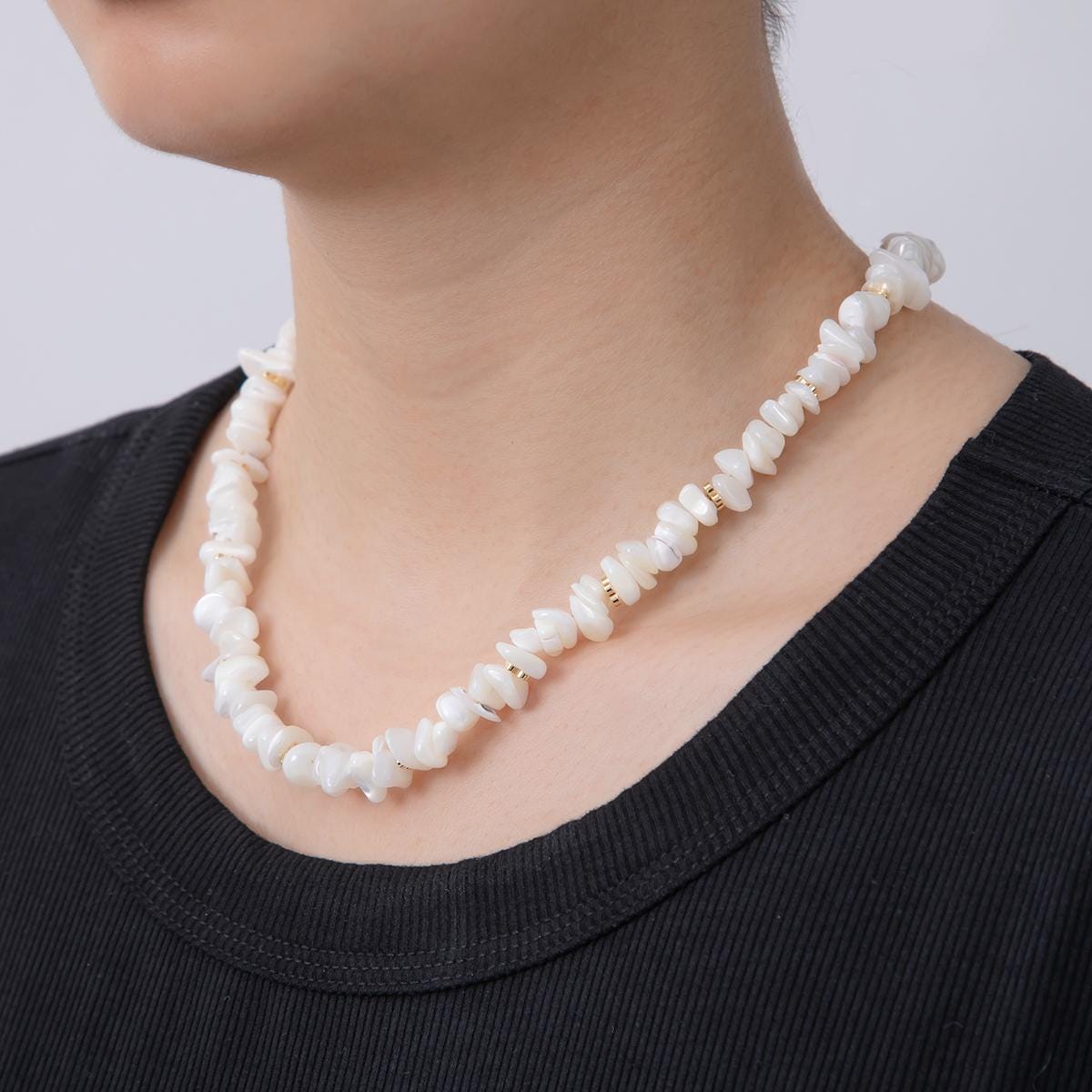 Handmade Shell Pearl Necklace Chip Bead Smooth Freeform Nugget Beaded Cluster Necklace WA-309