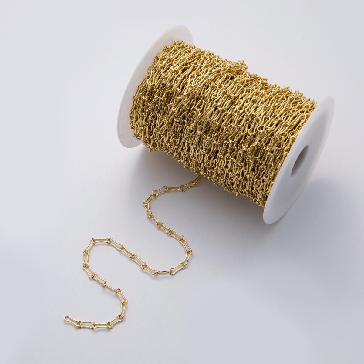 16K Gold Filled Edged Oblong Paperclip Unfinished Chain by Yard | Roll-1541