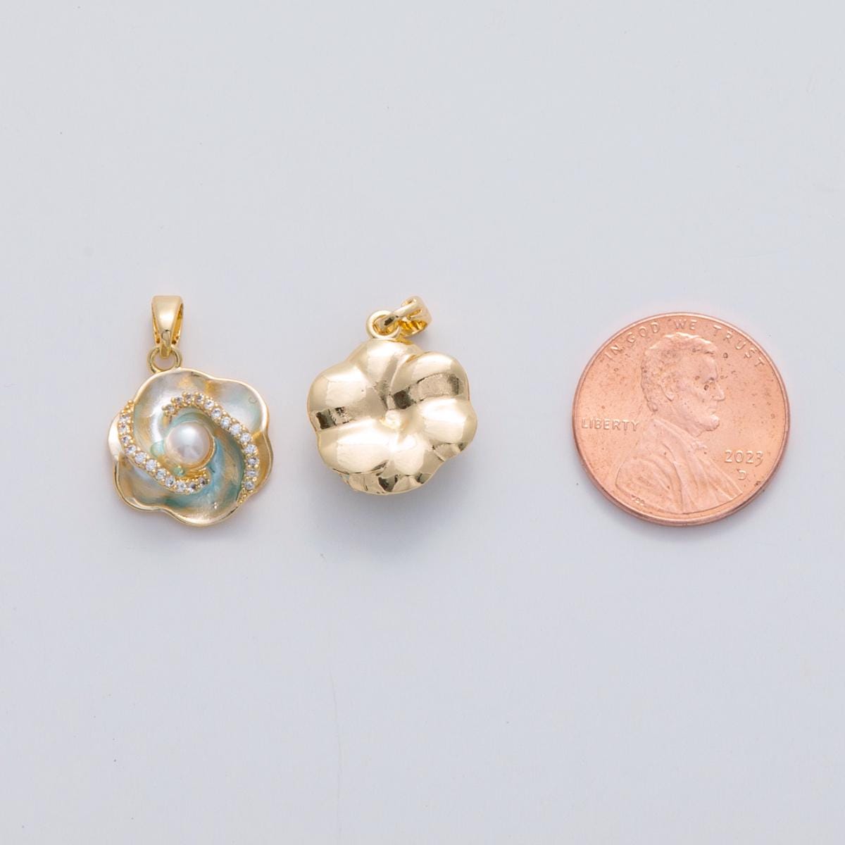 18k gold filled Camelia flower Pearl Floral Charm pendant | AH-693