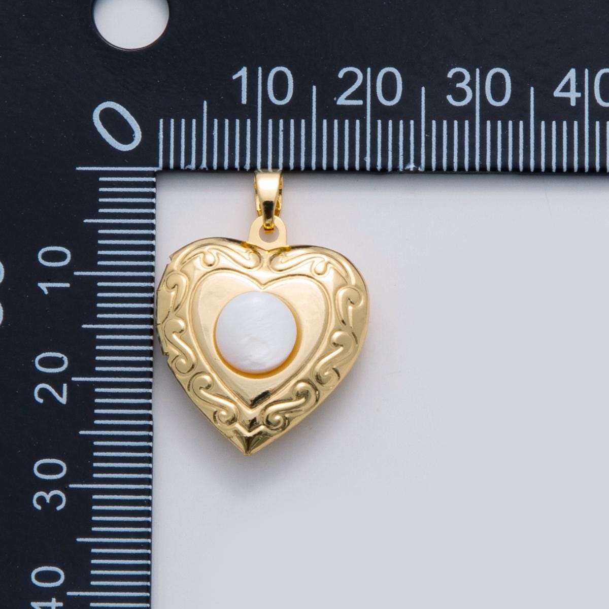 Minimalist Heart Locket Pendants Dainty Pearl Locket Charm for Necklace bracelet in 18k gold filled Supply AH-691