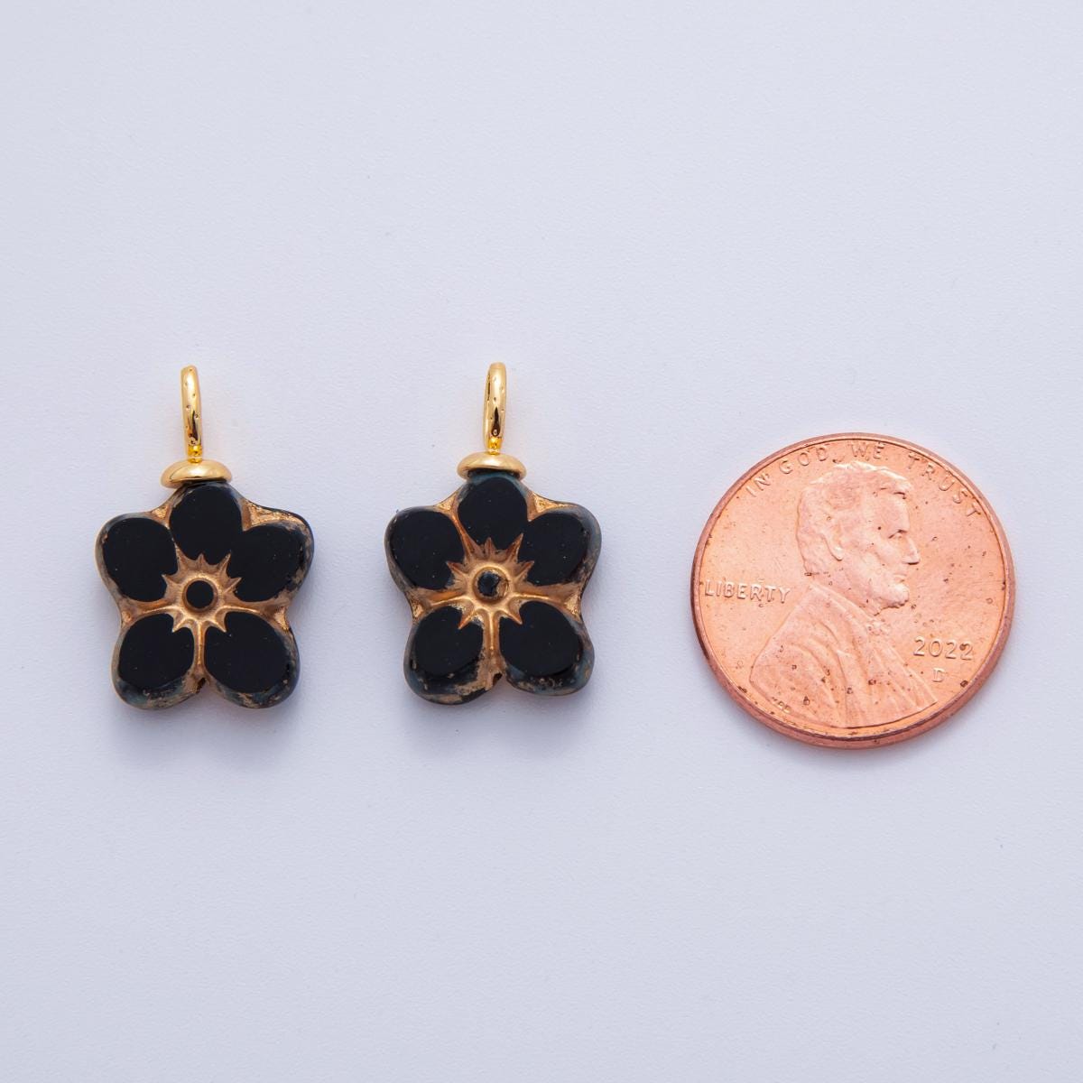 Hand-Painted Floral Resin Charms – Gold Accented Forget Me Not Flower Drop Charm Vintage Bohemian Style AF-719