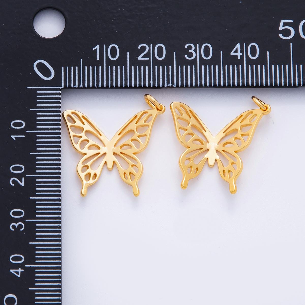 18k Gold Filled Butterfly Charms Filigree Cutout Mariposa Pendants Monarch Charm M-590