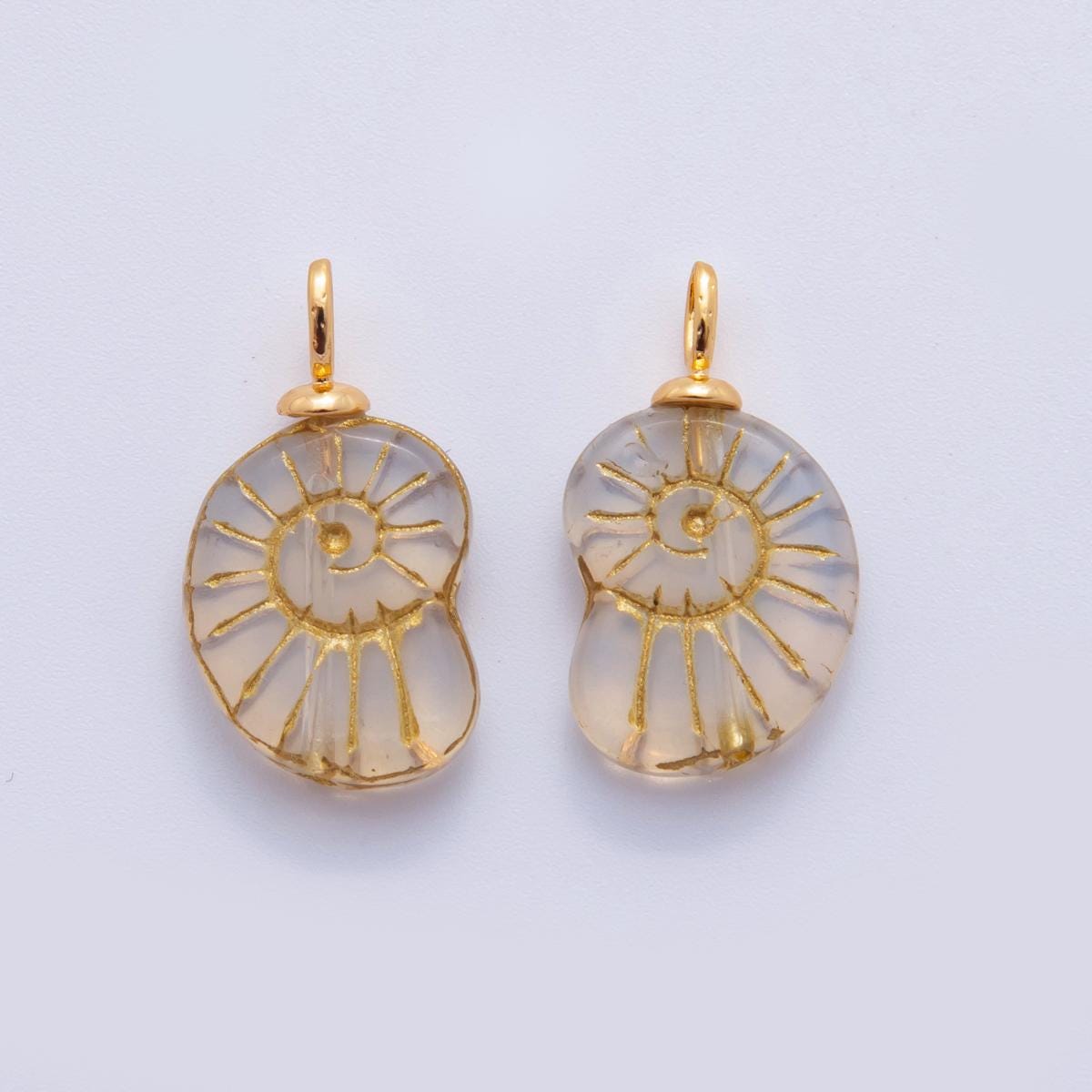 18K Gold Filled Clear Conch Sea Shell Drop Pendant | AF291