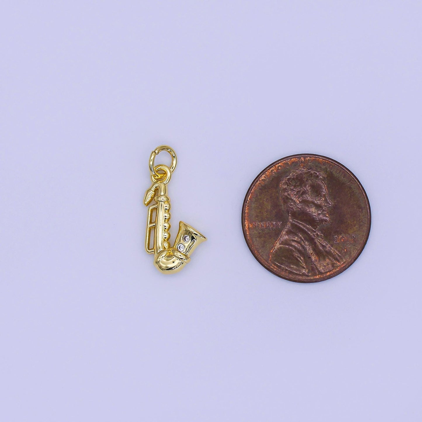 Mini Saxophone pendant charm, musical pendant charm, Jazz pendant, for diy jewelry AJ-315