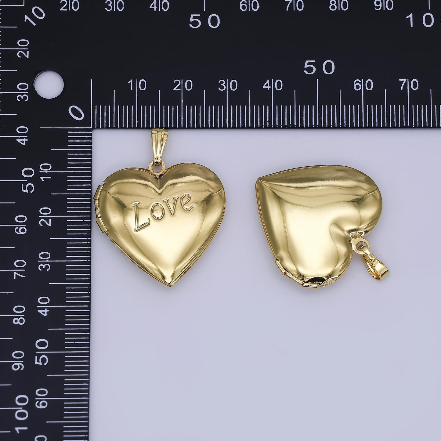 Minimalist love Heart Locket Pendants Photo Locket Charm for Necklace bracelet in 24k gold filled Supply Ah-484