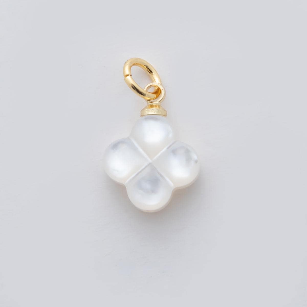 18K Gold Filled White Shell Pearl Clover Charm | AF-339