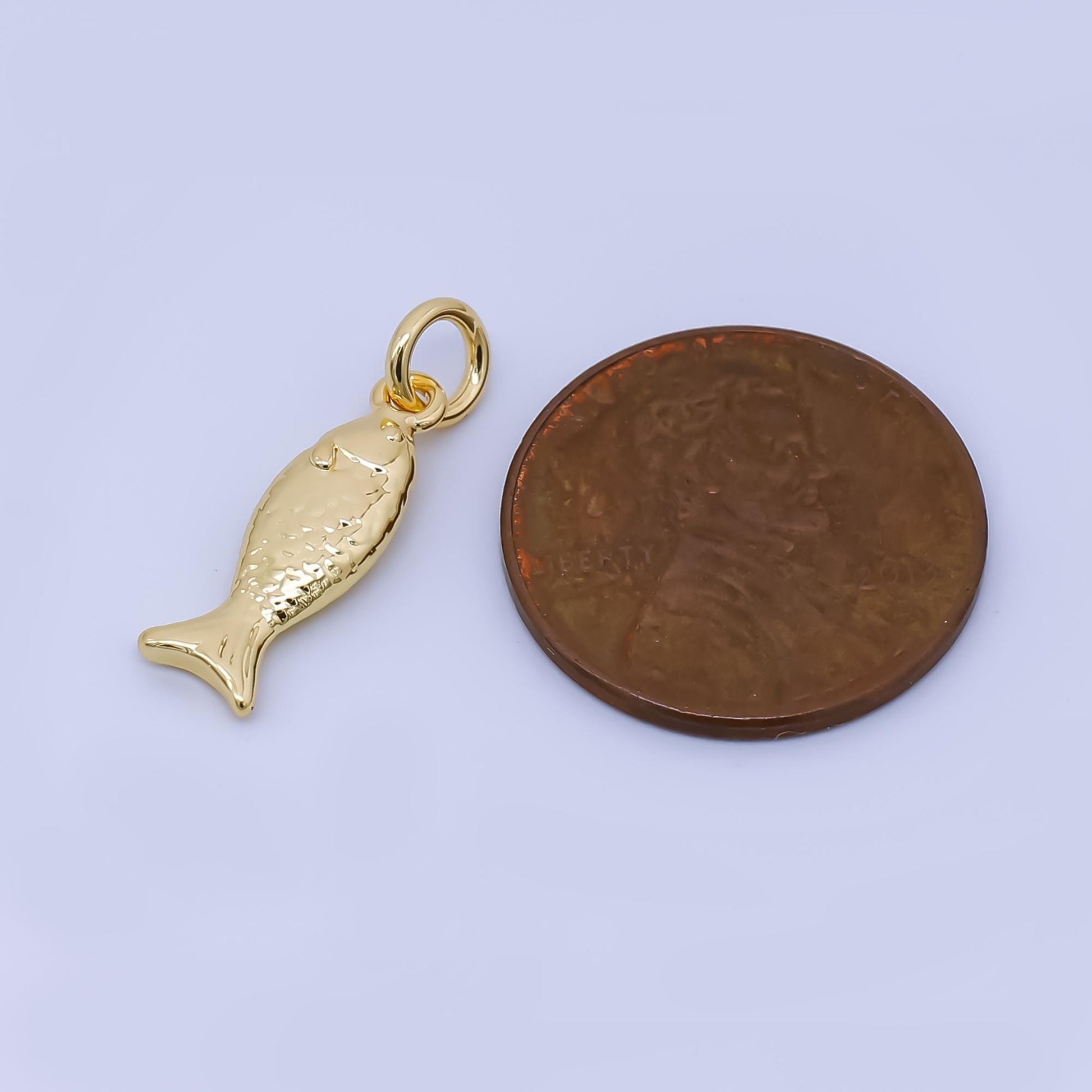 Mini Fish Charm 24K Gold Filled Fisher man Pendant Animal Bracelet Necklace for DIY Jewelry Making Supply AJ-464