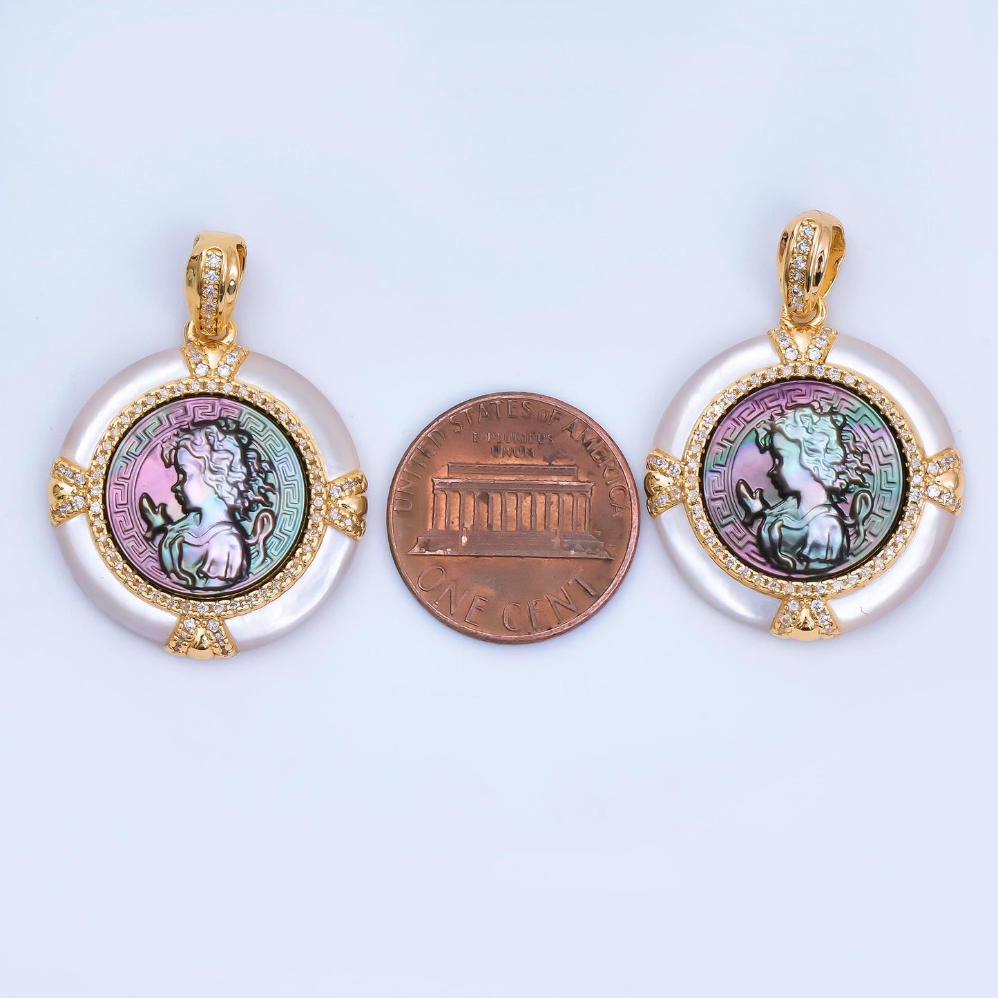 Round Cameo abalone 24k gold filled gemstone Pearl Girl pendant | AH-500