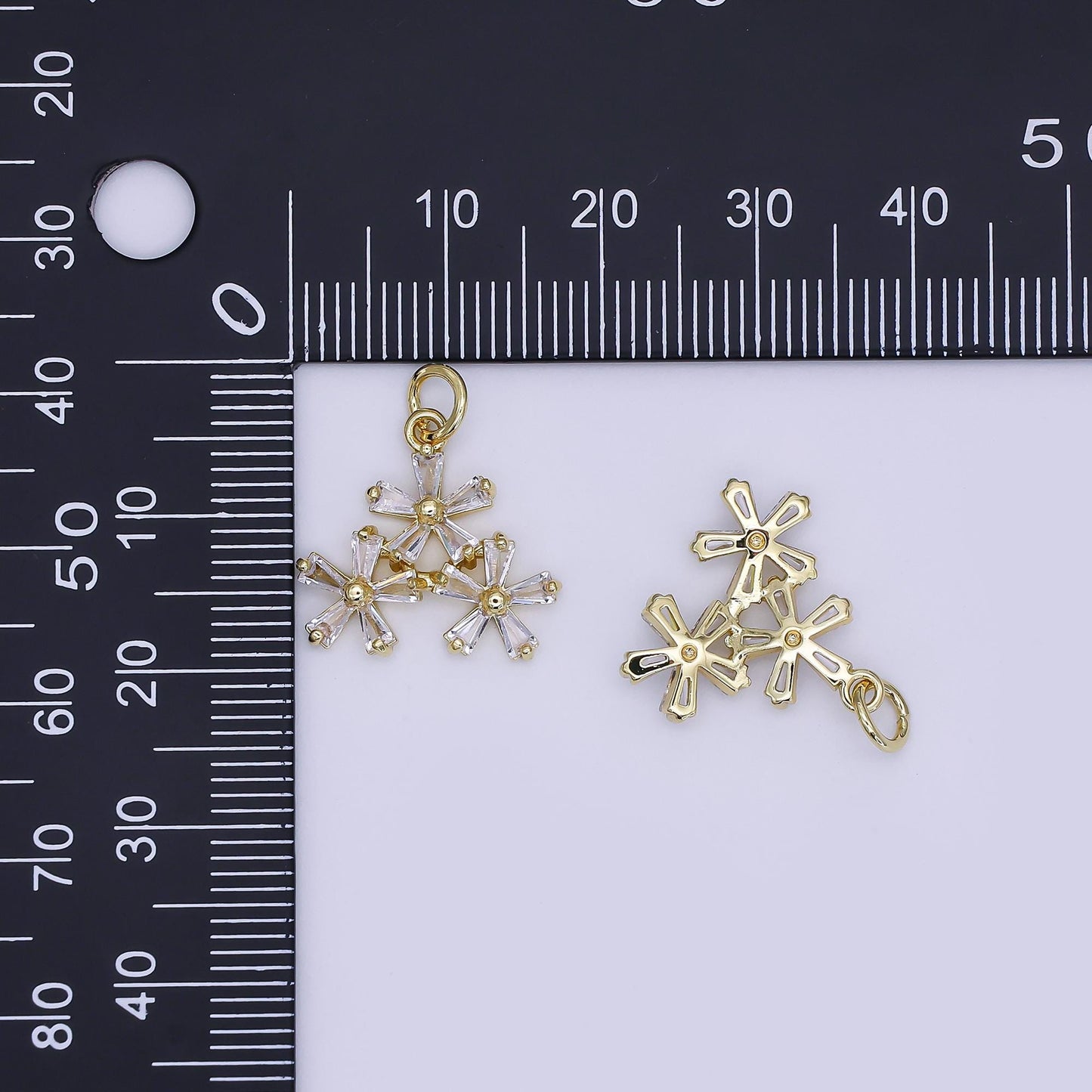 Gold Flower Charms Dainty Gold Floral Pendant Cubic Sun Flower Spring Garden Charm for Necklace Bracelet DIY Jewelry Making Supply AJ-361