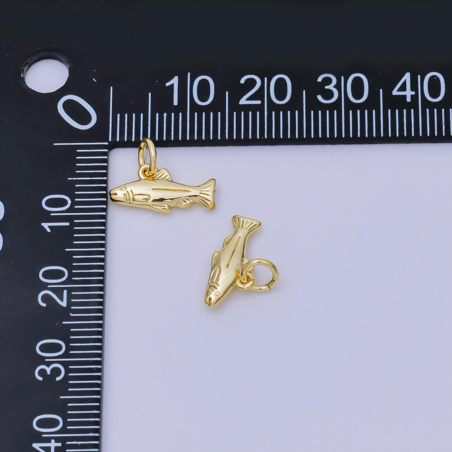 Mini Gold 13 mm fish Charm minimalist Ocean Animal charm in gold sardine fish pendant | AJ382