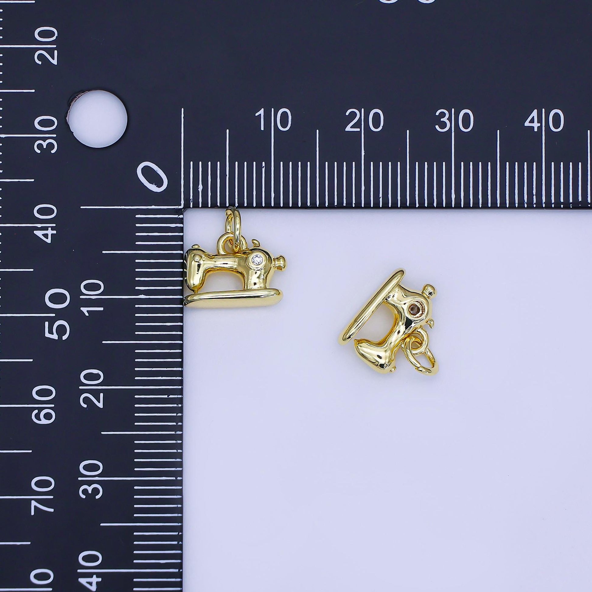 Dainty sewing charm 18k gold filled charm craft supplies fashion pendants for jewelry findings making accessory for bracelet necklace AJ-318