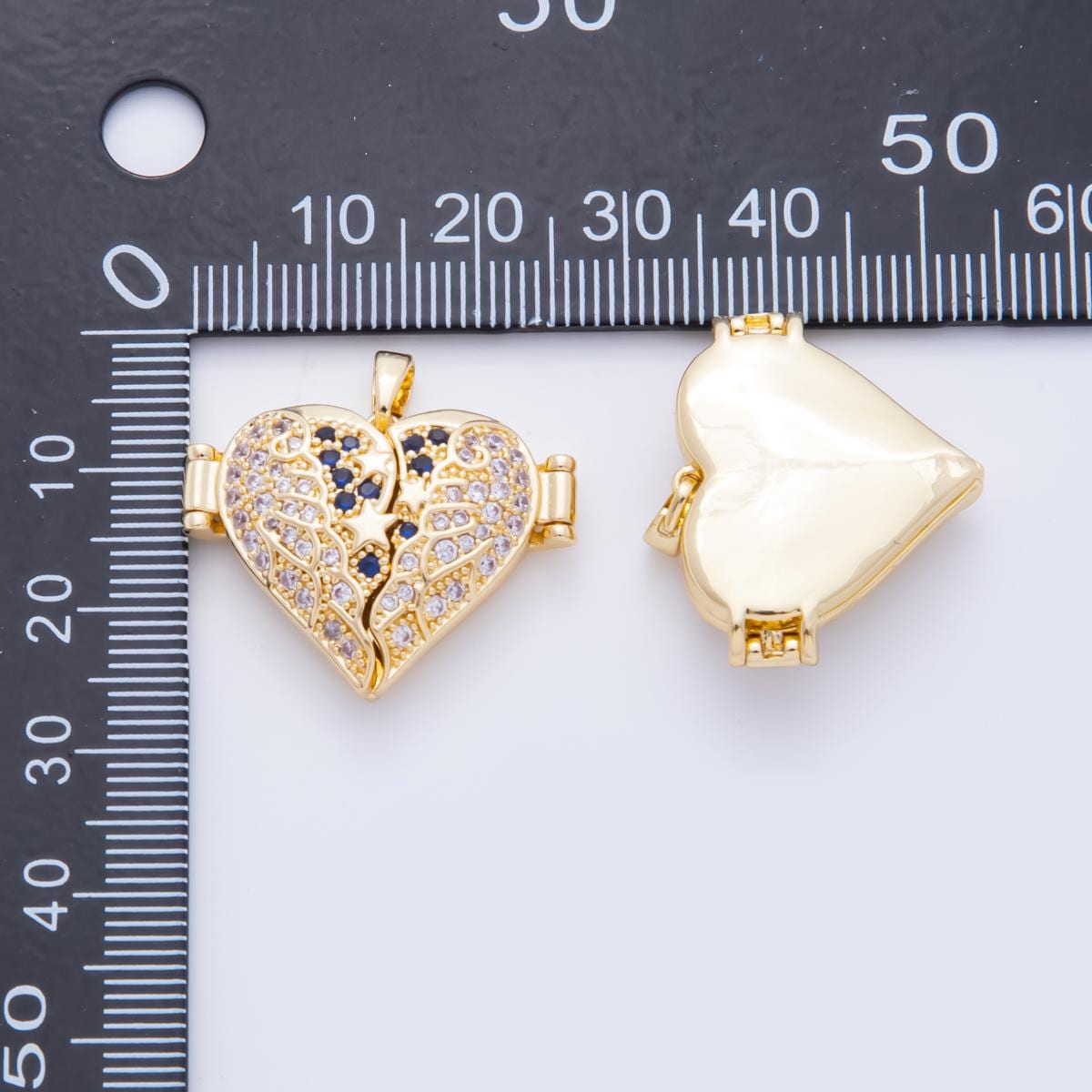 Dainty Heart Locket Pendant with Cubic Zirconia Stone – Vintage Style Keepsake Jewelry, Pill box Charm for Necklace AH-807