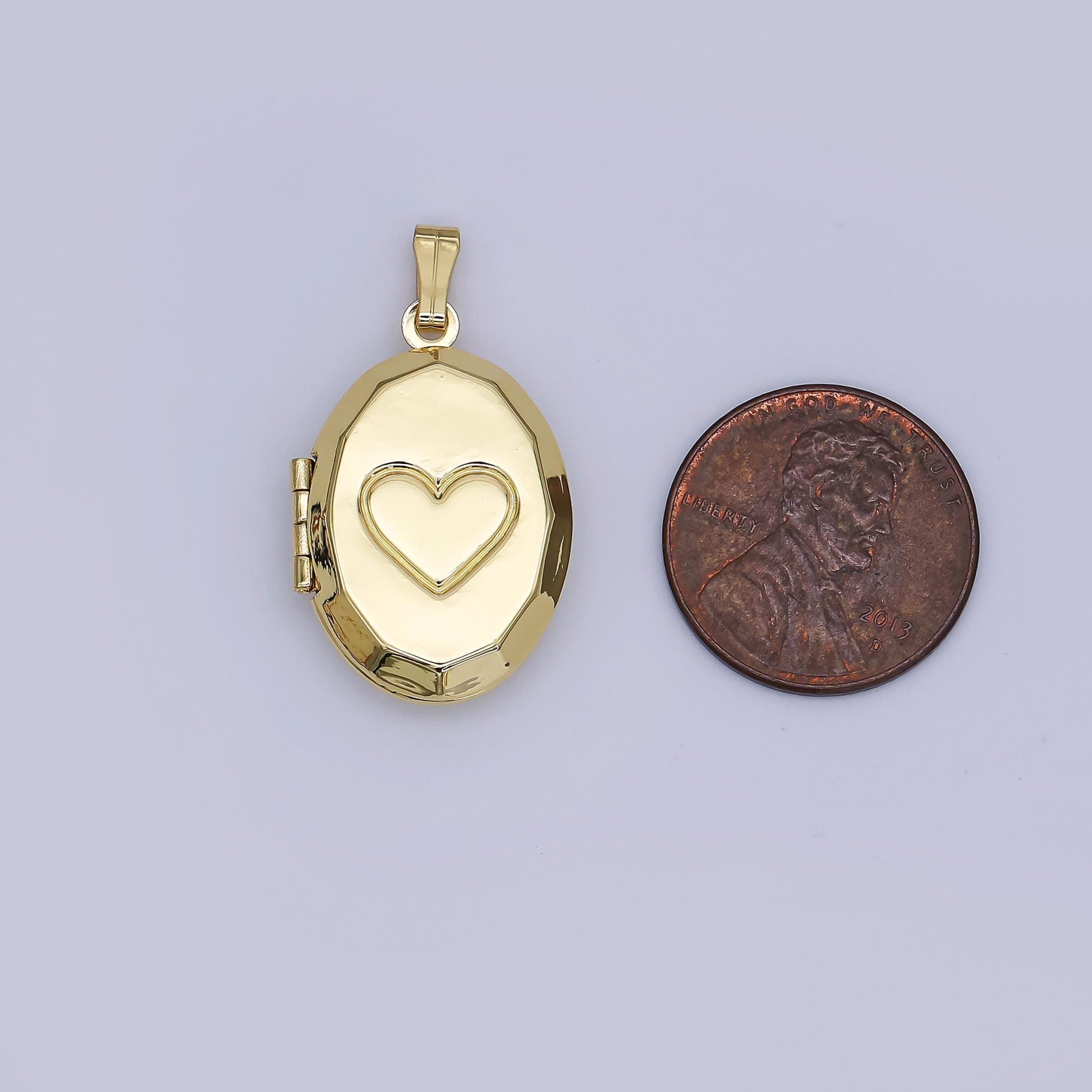 Minimalist Oval Locket Pendants Mini Heart Locket Charm for Necklace bracelet in 24k gold filled Supply AH-489