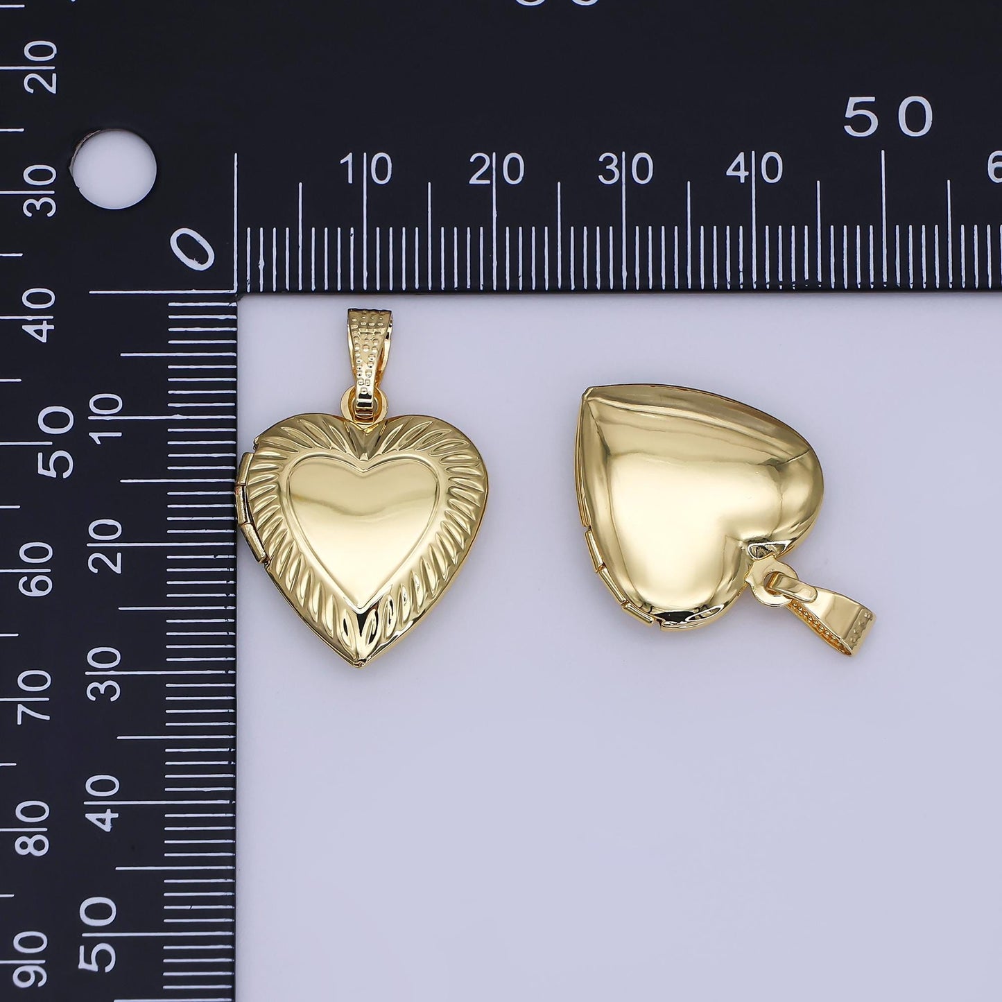 Minimalist Sunburst Heart Locket Pendants Photo Locket Charm for Necklace bracelet in 24k gold filled Supply AH-490