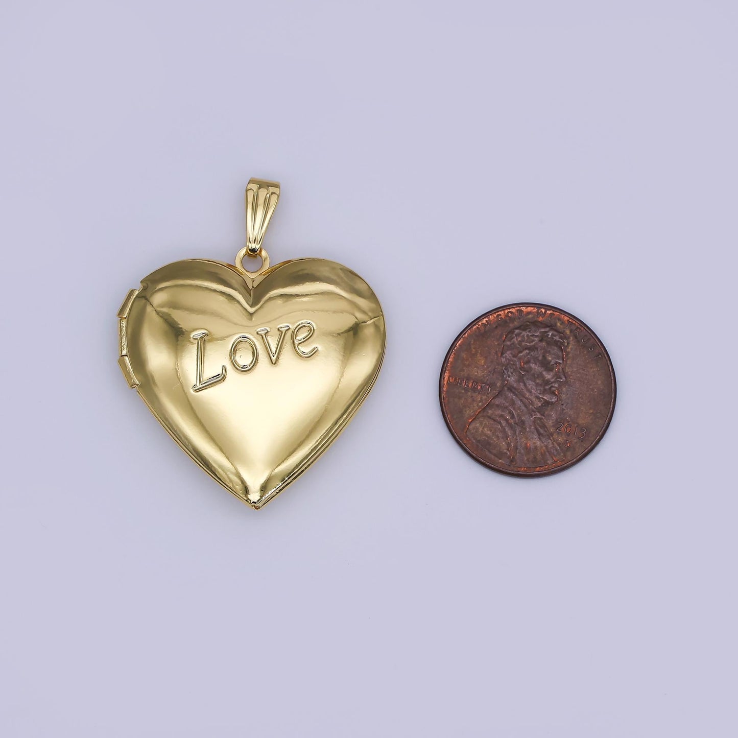Minimalist love Heart Locket Pendants Photo Locket Charm for Necklace bracelet in 24k gold filled Supply Ah-484