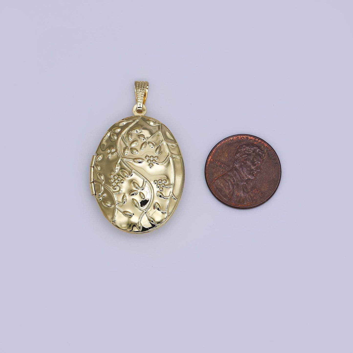 24k gold filled engraved Oval floral flower locket pendant in gold AH-487