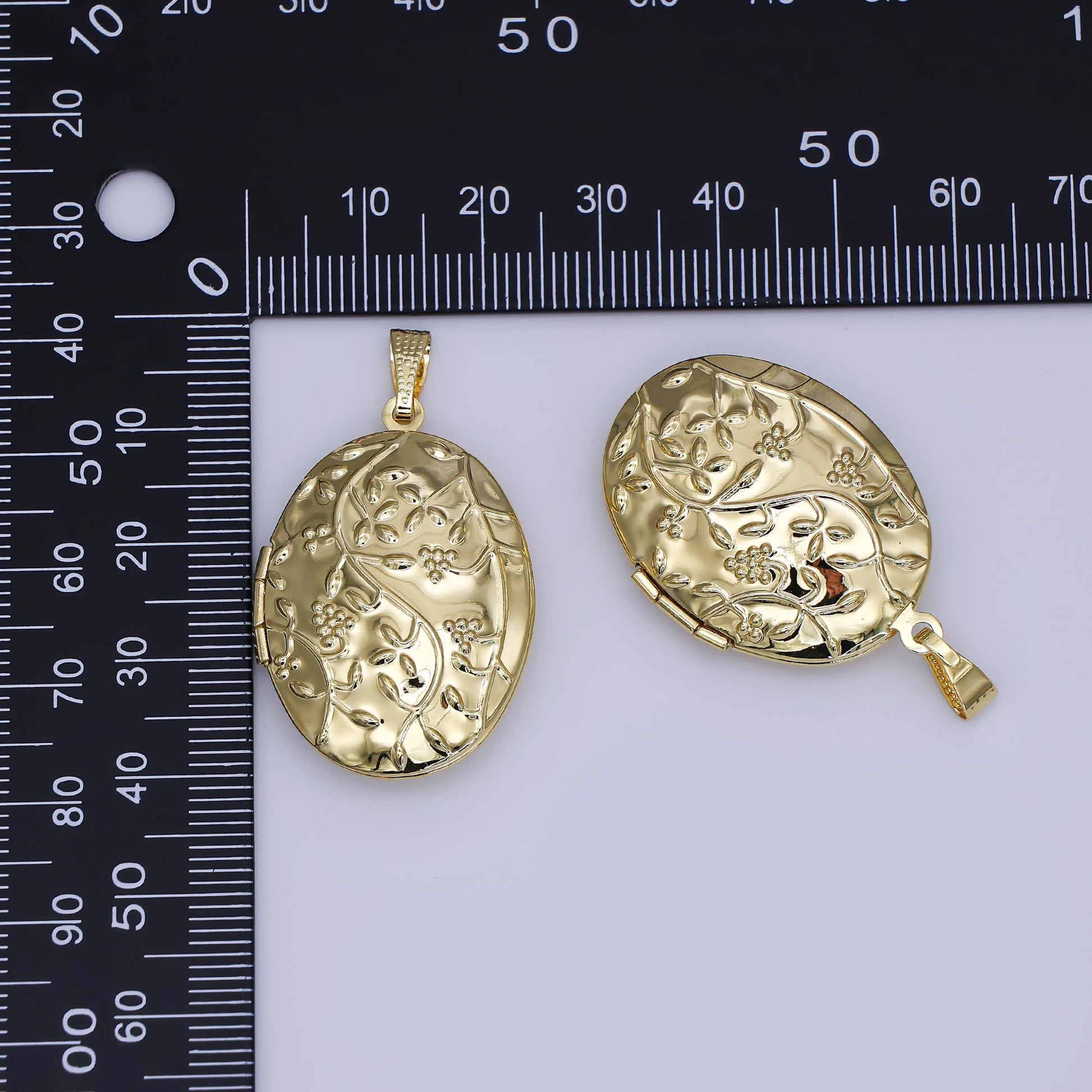 24k gold filled engraved Oval floral flower locket pendant in gold AH-487
