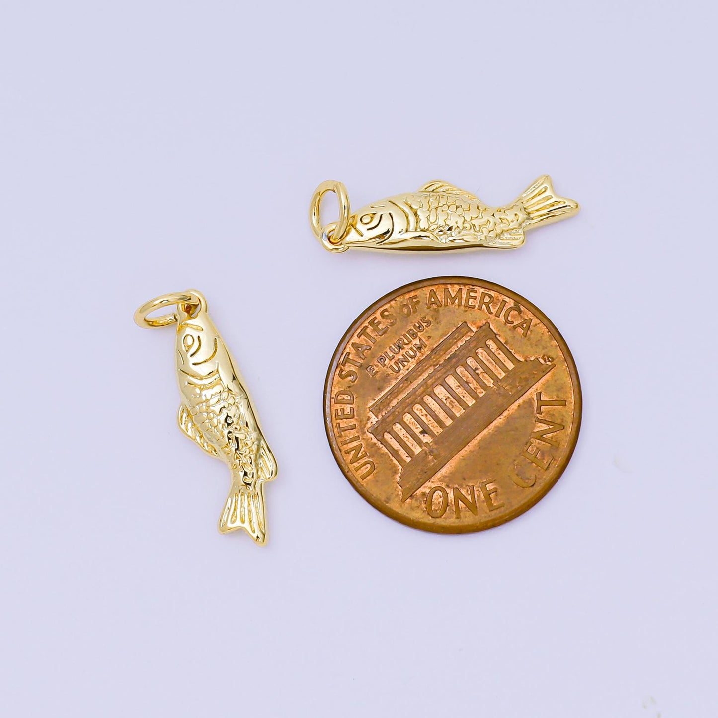 Gold Sardine Charm 24K Gold Filled Fisher man Pendant Animal Fish Bracelet Necklace for DIY Jewelry Making Supply AJ-381