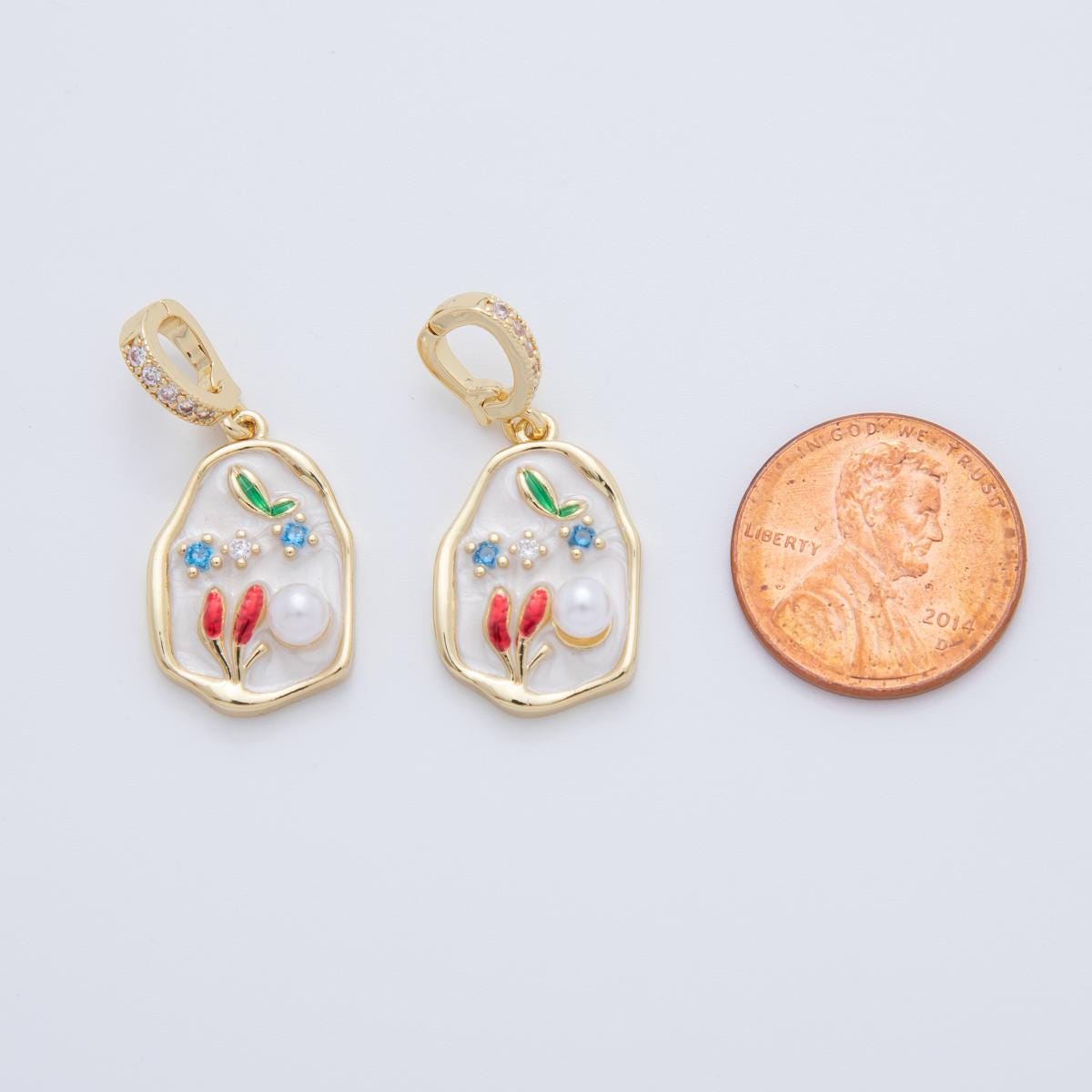 18K Gold Filled White Flower Shell Pearl Molten Drop Micro Paved CZ Snap Latch Bail Pendant | AH780